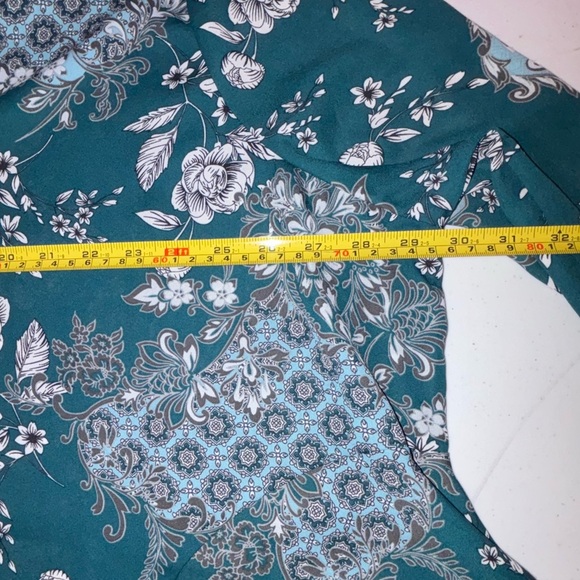 Roaman's Green Asymmetrical Long Sleeve Tunic - Picture 13 of 15